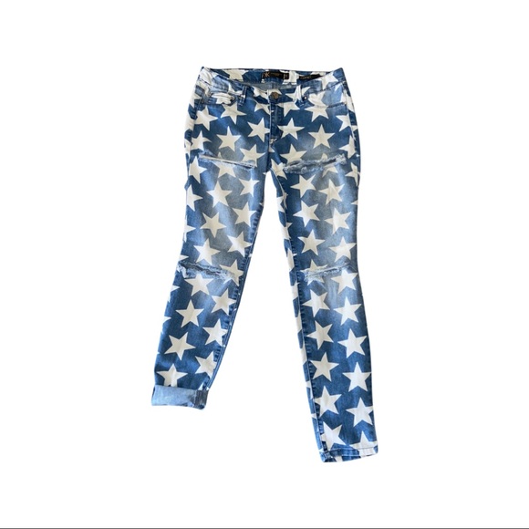 Kardashian Denim - Picture 3 of 5